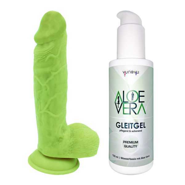 Megadildo in gruen mit Saugnapf 24 x 5 CM + Aloe Vera Gleitgel pflegend & schonend 150 ml